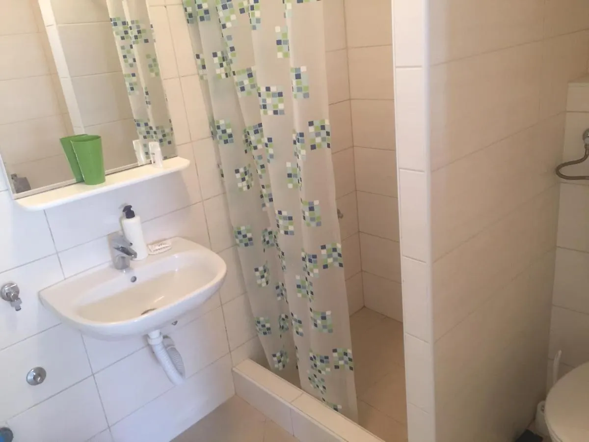 Apartment Perla - 150M From The Sea Novi Vinodolski