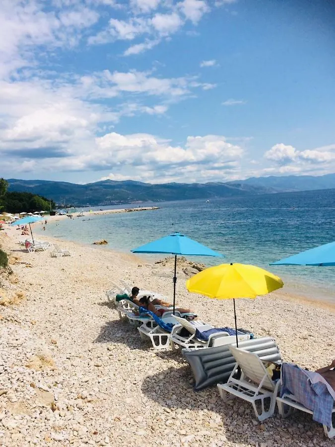 Apartment Perla - 150M From The Sea Novi Vinodolski